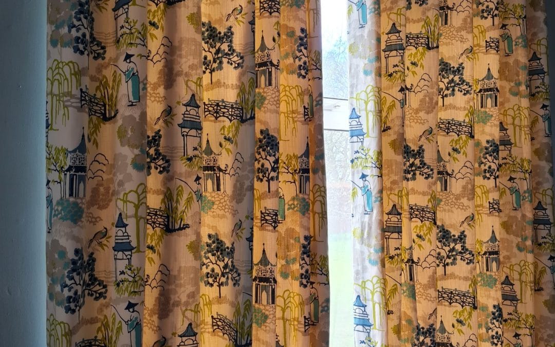 Transform Small Windows with the Right Roman Blinds